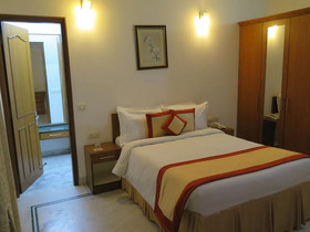 Kesar D'Villa
