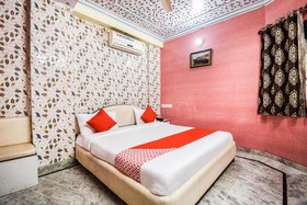 Kesar Palace by OYO Rooms