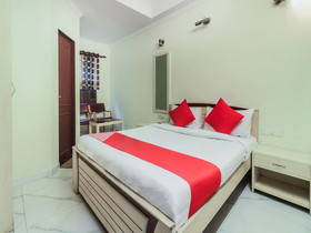 Townhouse OAK The Tulip Regency
