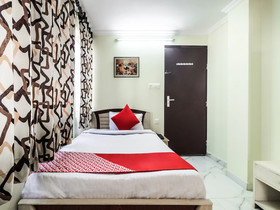 Townhouse OAK The Tulip Regency