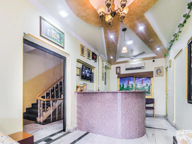 Townhouse OAK The Tulip Regency