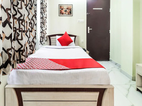 Townhouse OAK The Tulip Regency