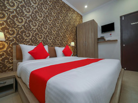 OYO 14892 Hotel Tourista
