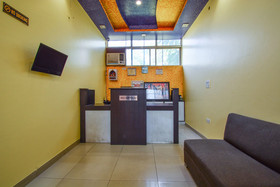 OYO 16940 Hotel Royal Murli