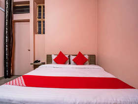 OYO 17250 Hotel Ganesham