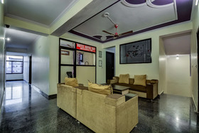 OYO 19036 Hotel Royal Raj