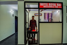 OYO 19036 Hotel Royal Raj