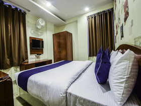 OYO 24041 Silverkey Corp Residency