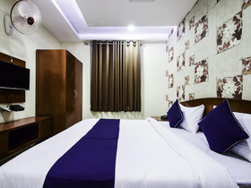 OYO 24041 Silverkey Corp Residency