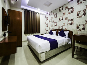 OYO 24041 Silverkey Corp Residency