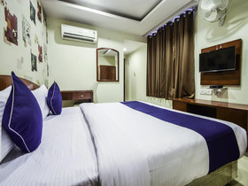 OYO 24041 Silverkey Corp Residency