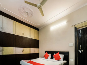OYO 26462 Hotel Yatrik