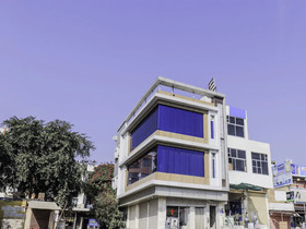 OYO 26462 Hotel Yatrik