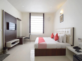 OYO 7110 Hotel Prince