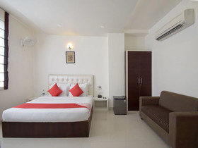 OYO 7110 Hotel Prince