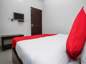 OYO Flagship 15357 Ahinsha Cicle