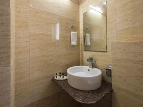 OYO Premium C Scheme Ahinsa Circle