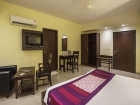 OYO Premium C Scheme Ahinsa Circle