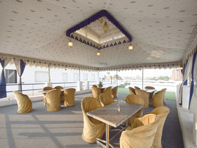 Royal Castillo By OYO Rooms