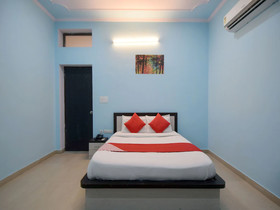 Royal Castillo By OYO Rooms