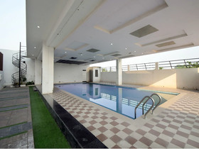 Royal Castillo By OYO Rooms