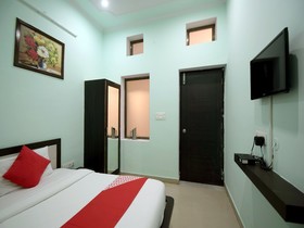 Royal Castillo By OYO Rooms