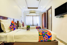 Royal Heritage by FabHotel