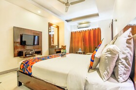 Royal Heritage by FabHotel