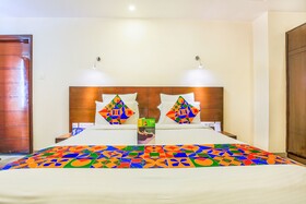 Royal Heritage by FabHotel