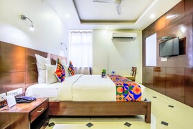 Royal Heritage by FabHotel