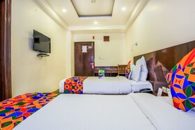 Royal Heritage by FabHotel