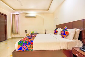 Royal Heritage by FabHotel