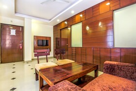 Royal Heritage by FabHotel