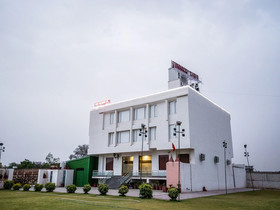 Hotel Sarvmangla Garden by OYO Rooms