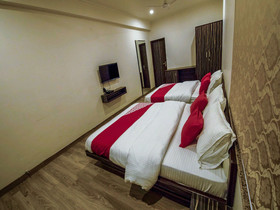 Hotel Sarvmangla Garden by OYO Rooms