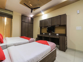 Season Park By OYO Rooms