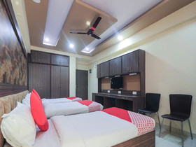 Season Park By OYO Rooms