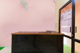 Siya Hotel by OYO Rooms