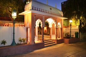Suryaa Villa