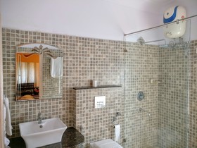 Suryaa Villa