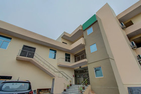 The Dream Palace Hotel by OYO