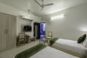 Treebo Signature Inn