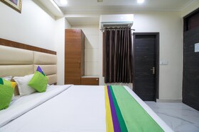 Treebo Trend Hotel Rockland & Restaurant