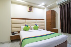 Treebo Trend Hotel Rockland & Restaurant