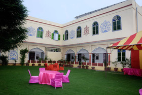 Tuma Club House