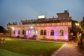 Tuma Club House