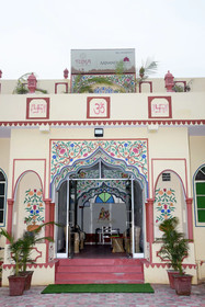 Tuma Club House