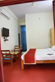 Tuma Club House