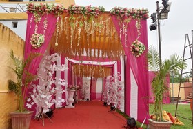 Tuma Club House
