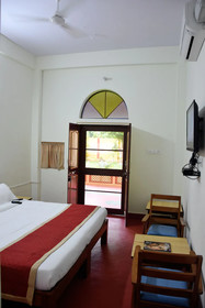 Tuma Club House